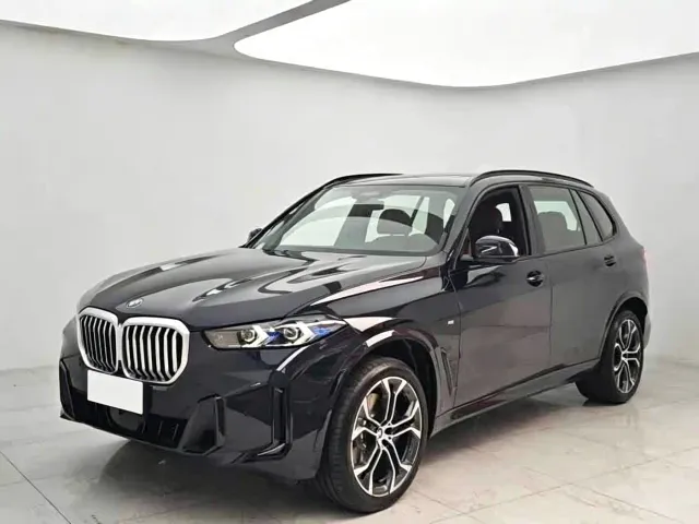 Фотография автомобиля — BMW X5