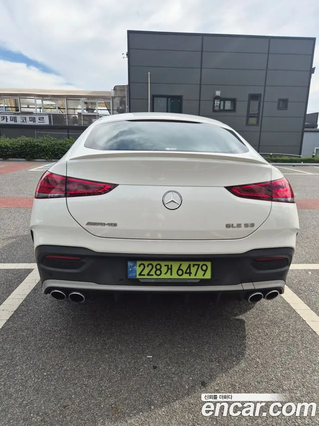 Mercedes-Benz GLE-Class — Фото автомобиля 2