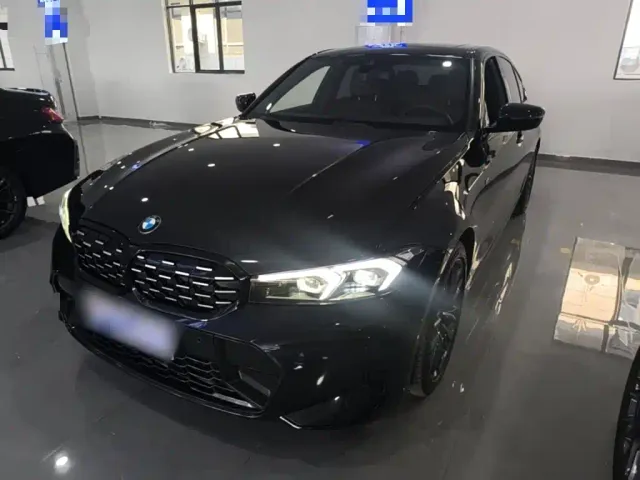 Фотография автомобиля — BMW 3 Series