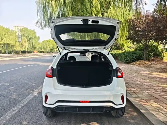 Geely Vision X3 — Фото автомобиля 18