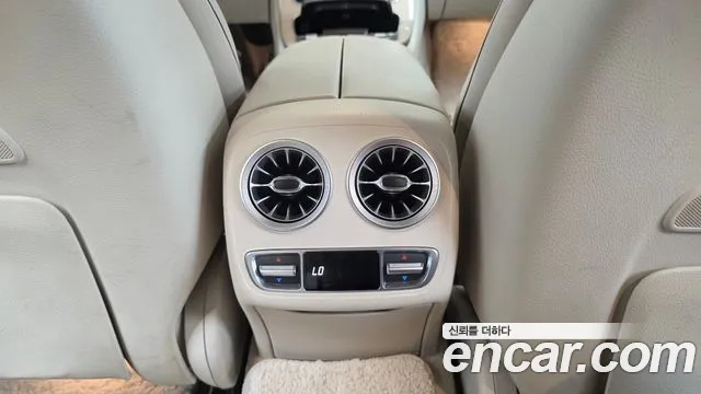 Mercedes-Benz CLS-Class — Фото автомобиля 27