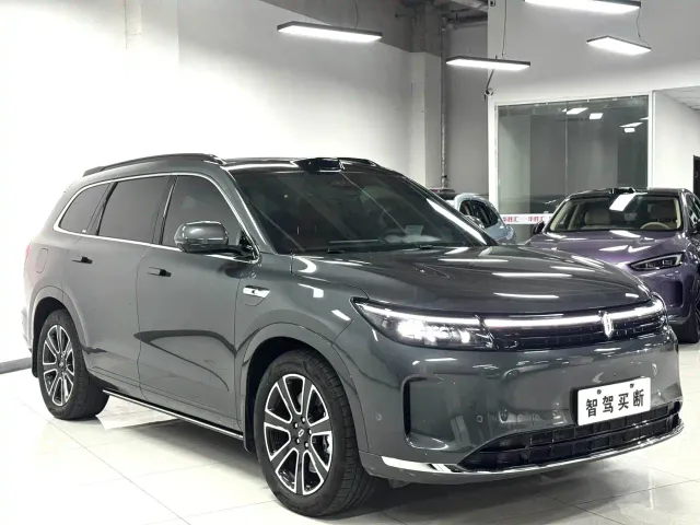 Aito M7 — Фото автомобиля 3