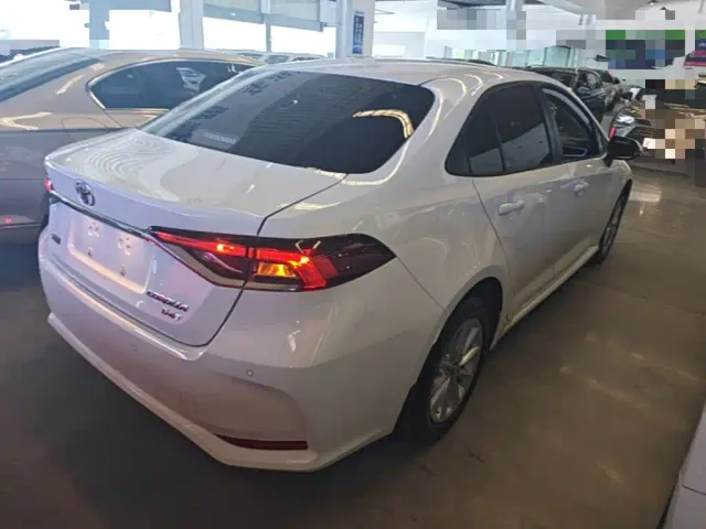 Toyota Corolla — Фото автомобиля 6