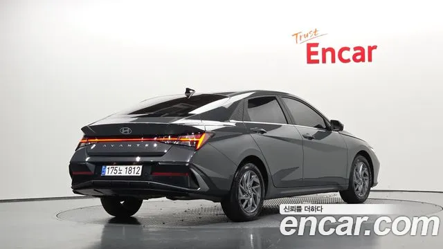 Hyundai AVANTE Новый Avante (CN7) — Фото автомобиля 2