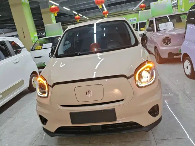 Leapmotor T03 — Фото автомобиля 2