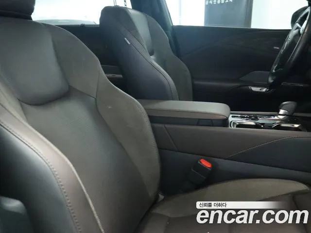 Lexus RX — Фото автомобиля 10