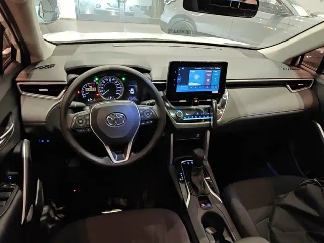 Toyota Corolla Cross — Фото автомобиля 9