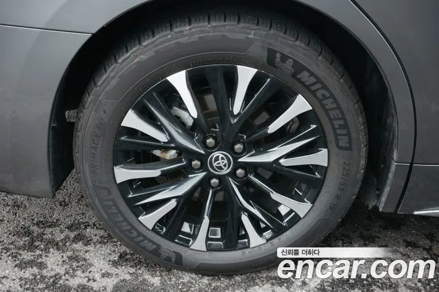 Toyota Alphard Generation 4 — Фото автомобиля 13