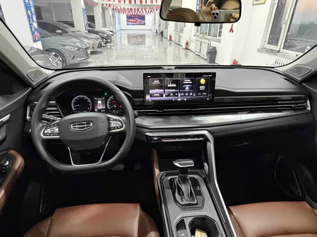 Geely Vision X6 — Фото автомобиля 10