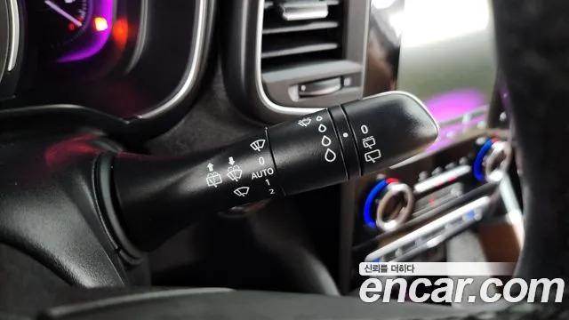 Renault-KoreaSamsung QM6 Новый QM6 2.0 GDe RE Signature 2WD — Фото автомобиля 25