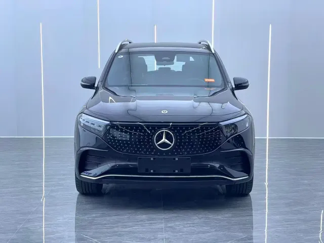 Mercedes-Benz EQB — Фото автомобиля 2
