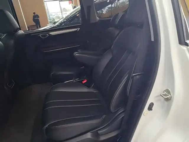 GAC Trumpchi M6 — Фото автомобиля 16