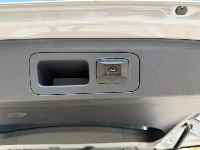 Maxus G90 — Фото автомобиля 18
