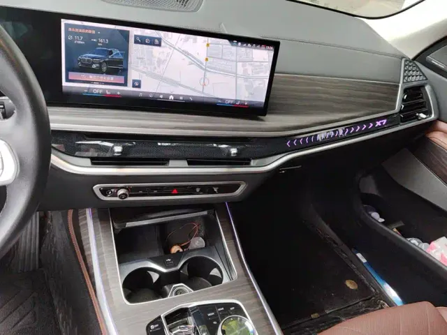 BMW X7 — Фото автомобиля 13