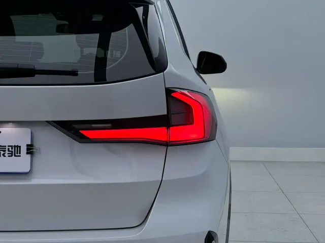 BMW X1 — Фото автомобиля 3