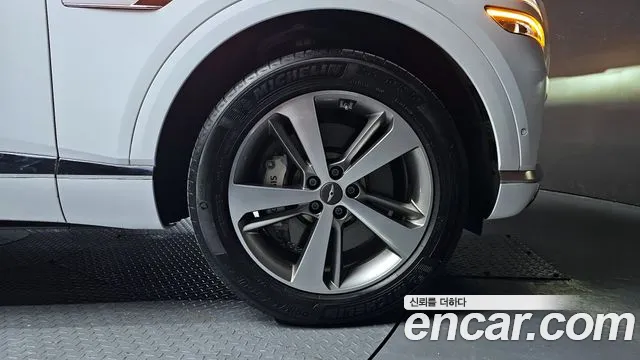 Genesis GV80 2.5T Бензин AWD — Фото автомобиля 5
