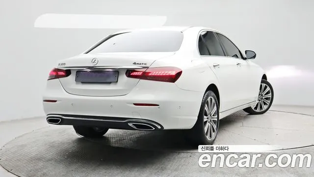 Mercedes-Benz E-Class E-класс W213 E350 4MATIC Exclusive — Фото автомобиля 3