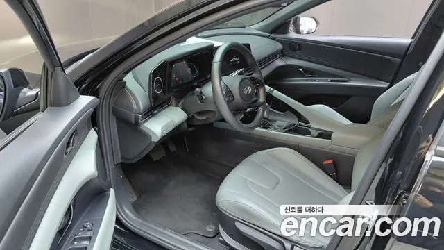 Hyundai AVANTE Новый Avante (CN7) — Фото автомобиля 10