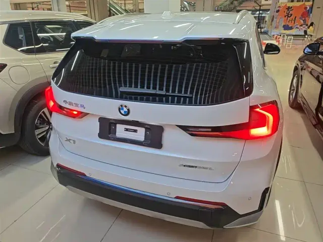 BMW X1 — Фото автомобиля 5