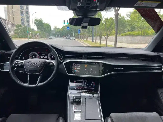 Audi A6L — Фото автомобиля 9