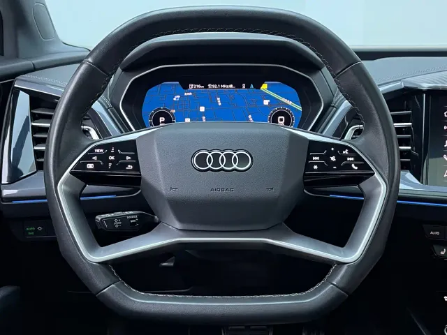 Audi Q4 e-tron — Фото автомобиля 10