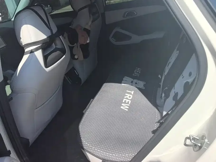 BYD Yuan UP 2025 Smart Drive Edition 401KM Vitality Version — Фото автомобиля 11