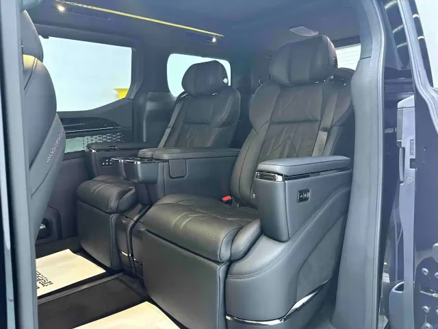 ZEEKR Zeekr 009 2024 6-Seat Executive AWD Version 140kWh — Фото автомобиля 15