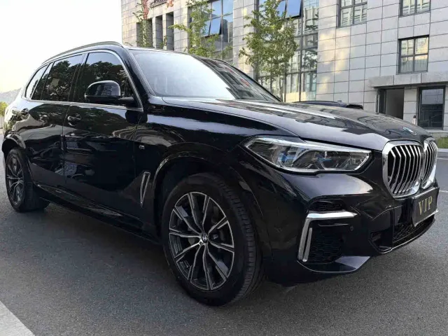 BMW X5 — Фото автомобиля 3