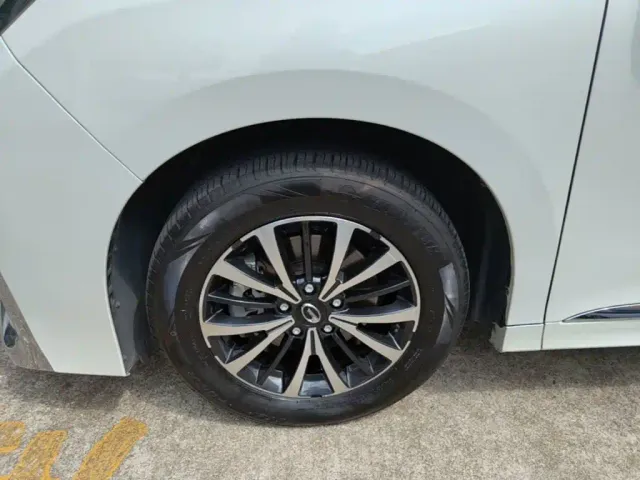 GAC Trumpchi M8 — Фото автомобиля 22