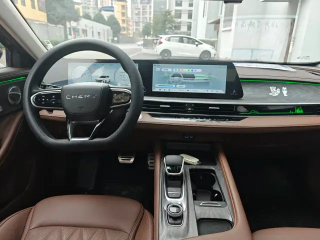 Chery Arrizo 8 — Фото автомобиля 5