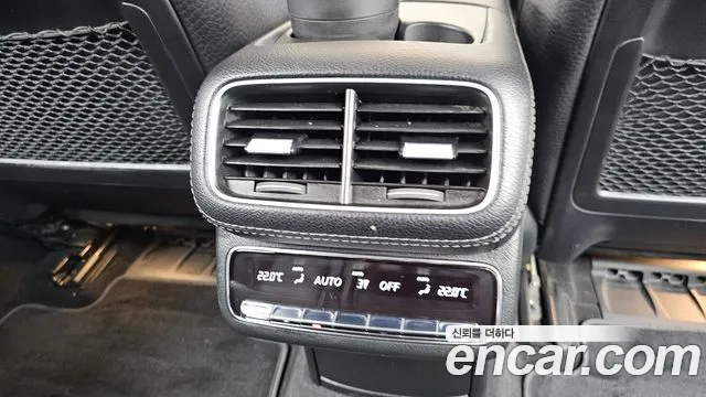 Mercedes-Benz GLS-Class — Фото автомобиля 30