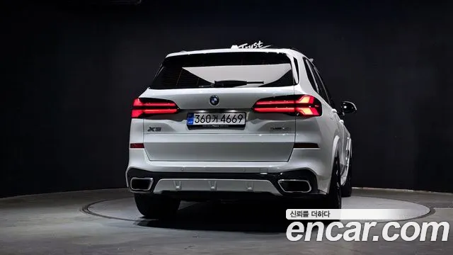 BMW X5 xDrive 40i M Sport — Фото автомобиля 4