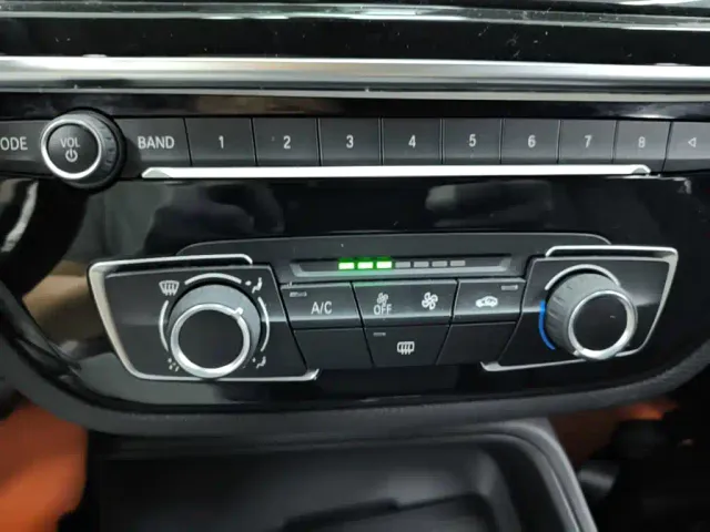 BMW 1 Series — Фото автомобиля 12