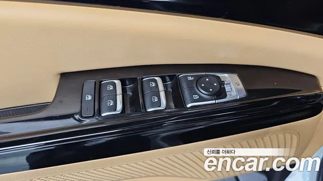 Kia Carnival Generation 4 — Фото автомобиля 29