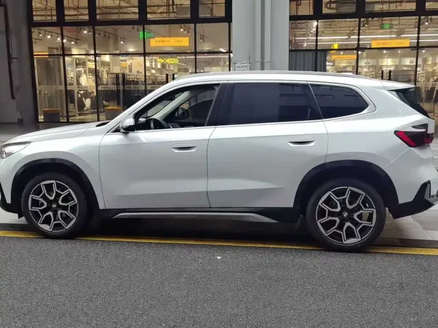 BMW X1 — Фото автомобиля 3