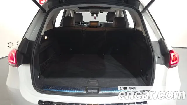 Mercedes-Benz GLE-Class — Фото автомобиля 16