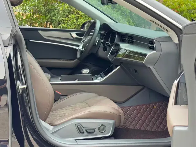 Audi Audi A7L 2024 45TFSI quattro S-line Vision Edition Crystal Package — Фото автомобиля 19
