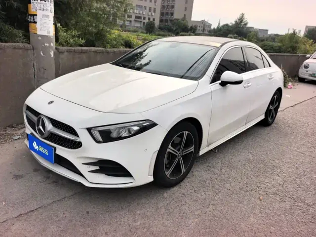 Фотография автомобиля — Mercedes-Benz A-Class