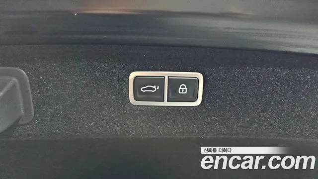 Genesis G90 Бензин 3.5 турбо AWD — Фото автомобиля 21