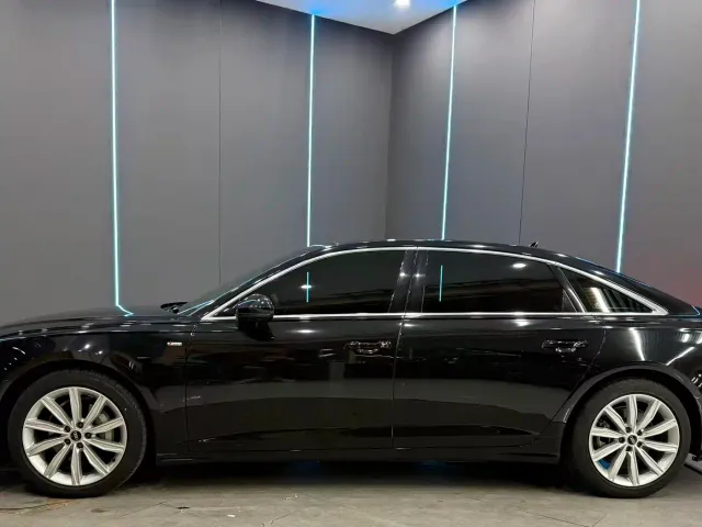 Audi A6L — Фото автомобиля 5