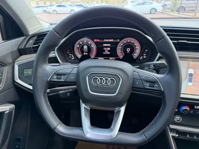 Audi Q3 — Фото автомобиля 16