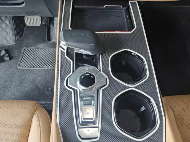 Changan Changan UNI-K 2021 2.0T Premium — Фото автомобиля 16