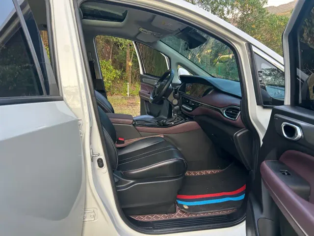 GAC Trumpchi M6 — Фото автомобиля 7