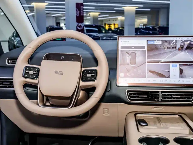 Li Auto MEGA — Фото автомобиля 23