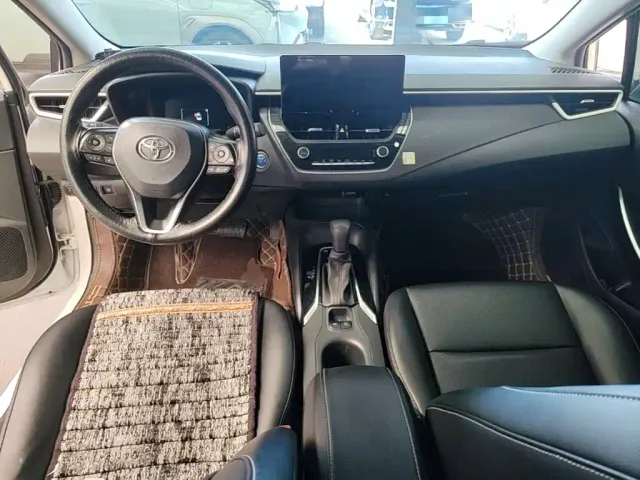 Toyota Corolla — Фото автомобиля 9