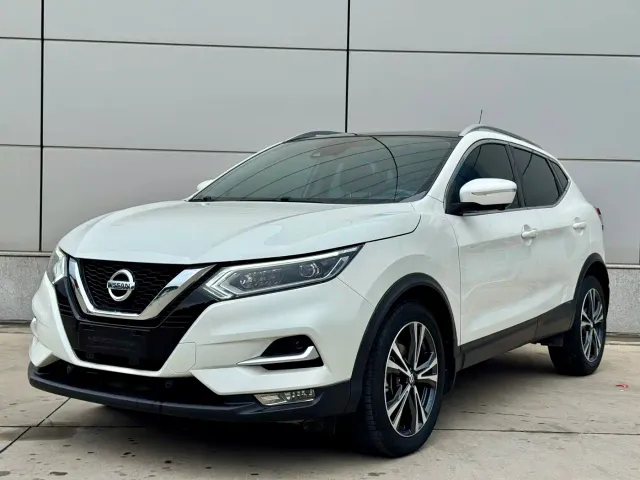 Фотография автомобиля — Nissan Qashqai