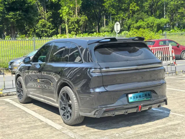 Li Auto L6 — Фото автомобиля 18