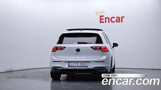 Volkswagen Golf Golf 8 поколение 2.0 TDI Prestige — Фото автомобиля 4