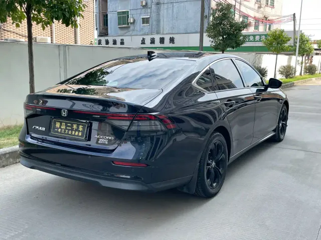 Honda Accord — Фото автомобиля 6