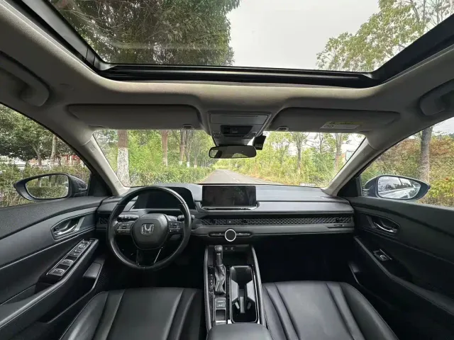 Honda Accord — Фото автомобиля 9